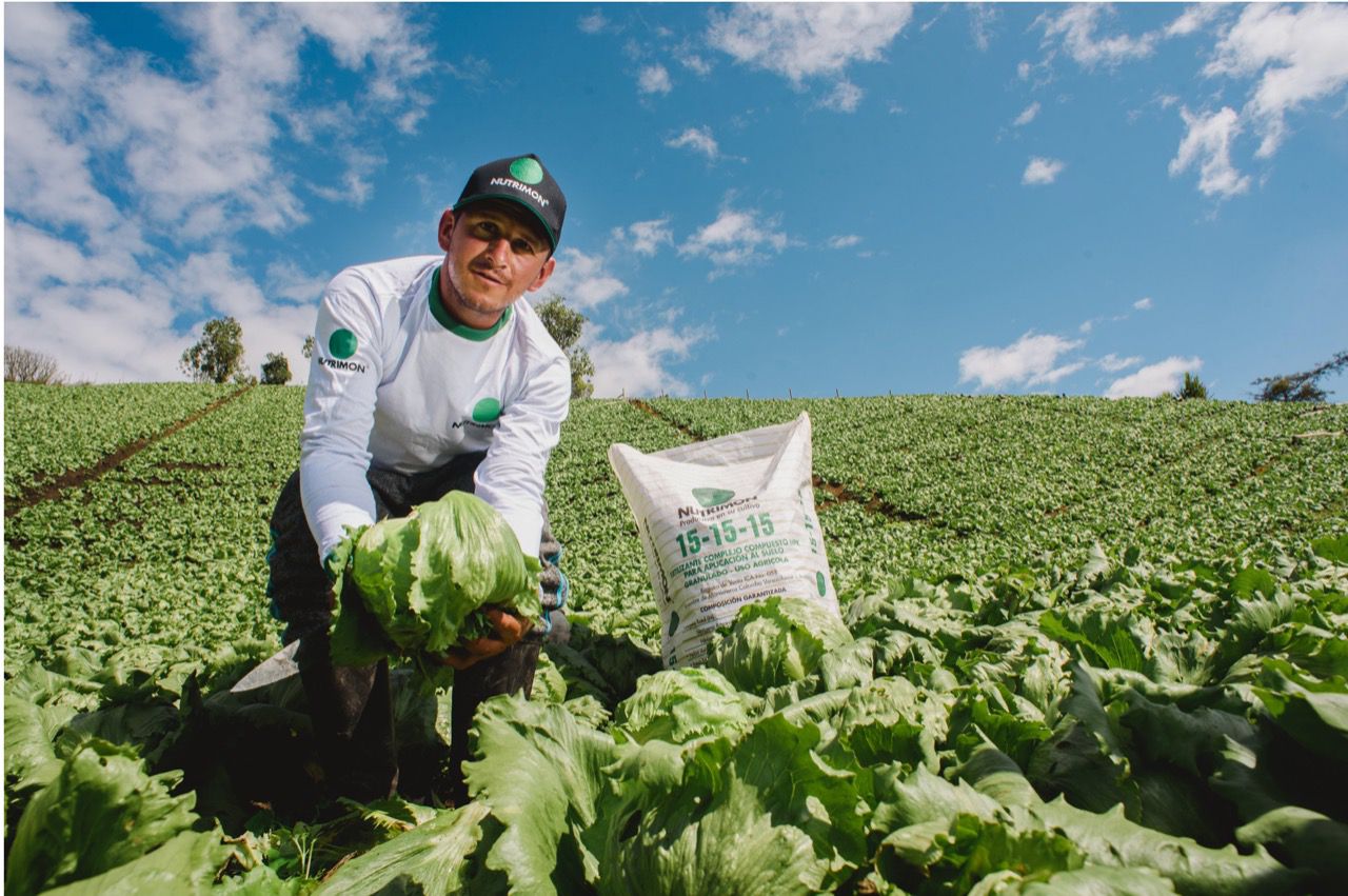 campesino con nutrimon